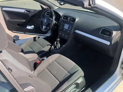 VW Golf Cabrio 1.2 TSI — Cabriolet élégant, entretien complet, prêt à rouler — tableau de bord