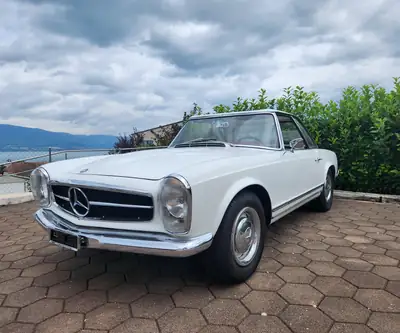 Mercedes-Benz SL 230 Pagode 1965 — Chef-d'œuvre cabriolet vintage, état impeccable — cruscotto