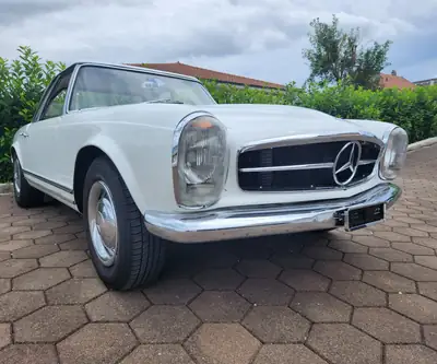 Mercedes-Benz SL 230 Pagode 1965 — Chef-d'œuvre cabriolet vintage, état impeccable — interni