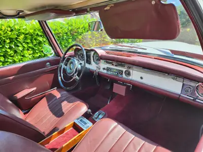Mercedes-Benz SL 230 Pagode 1965 — Chef-d'œuvre cabriolet vintage, état impeccable — Miniatura 12