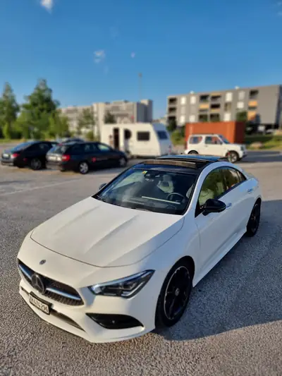 Mercedes-Benz CLA 250 4Matic AMG Line — Berline sportive, première main, 68'000 km — Heckansicht