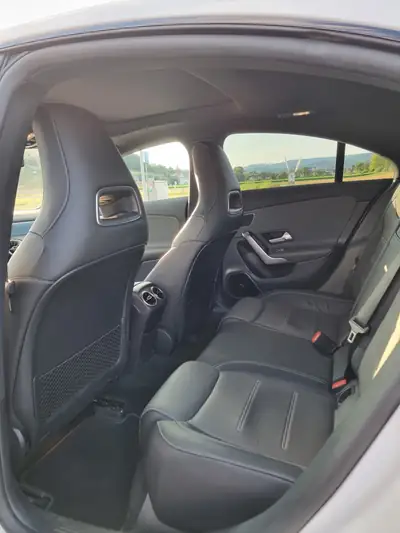 Mercedes-Benz CLA 250 4Matic AMG Line — Berline sportive, première main, 68'000 km — Miniatur 8