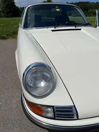 Porsche 911 2.4 E Targa — Classique cabriolet des années 1970, moteur atmosphérique — Miniatura 8