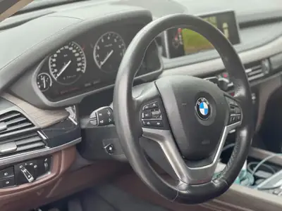 BMW X5 xDrive 40e iPerformance — SUV hybride rechargeable, entretien complet — Miniature 9