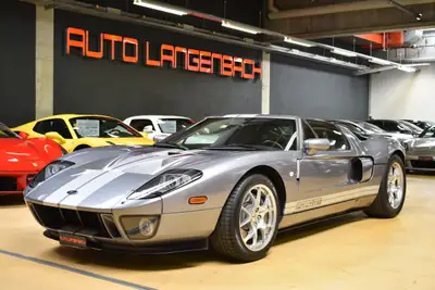 Ford GT 5.4 V8 — Légendaire muscle car américain, seulement 1600 km au compteur — vue extérieure