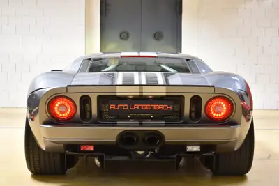 Ford GT 5.4 V8 — Légendaire muscle car américain, seulement 1600 km au compteur — Miniature 8