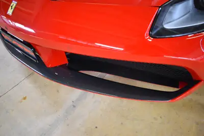 Ferrari 488 GTB — Le coupé sport italien haute performance, 7 500 km seulement — Miniature 14