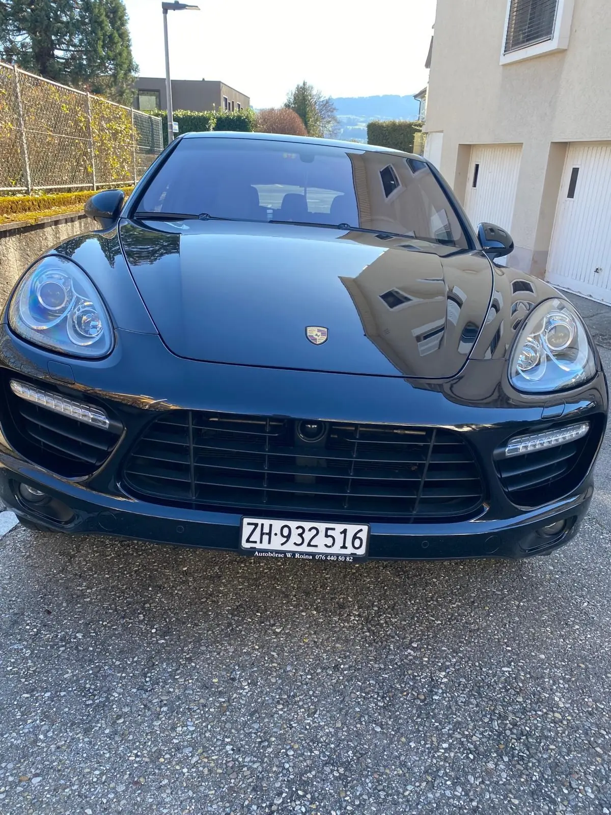 Porsche Cayenne Turbo 2010 — SUV sportif 500 ch, sans sinistre, tout-terrain affirmé — Außenansicht