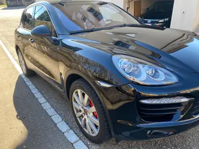 Porsche Cayenne Turbo 2010 — SUV sportif 500 ch, sans sinistre, tout-terrain affirmé — Seitenansicht