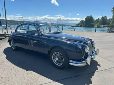 Jaguar MK 2 3.8 L — Berline de légende britannique, 220 ch authentiques — Innenraum