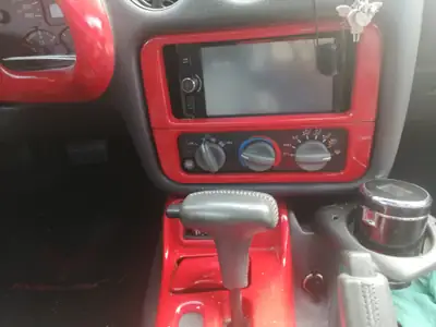 Pontiac Firebird Trans Am 5.7 V8 — Muscle car mythique, édition 1998 impeccable — détail