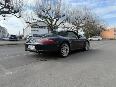 Porsche 911 Carrera S Cabriolet — 355 ch, Sport Chrono, grand service réalisé — arrière
