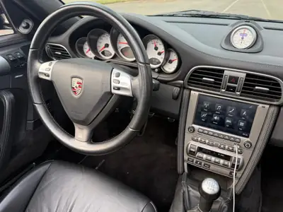 Porsche 911 Carrera S Cabriolet — 355 ch, Sport Chrono, grand service réalisé — Miniature 7