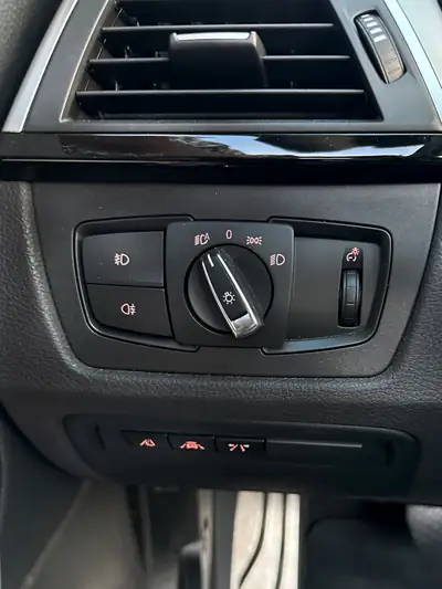 BMW 430d Cabriolet Steptronic — Élégance décapotable diesel, entretien gratuit 10 ans — Miniatura 12