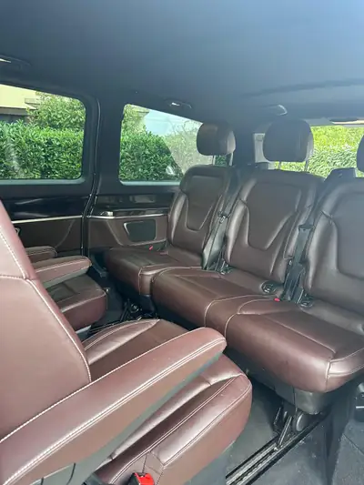 Mercedes-Benz V 250 BlueTEC Edition 1 — Monospace premium diesel, entretien impeccable — interni