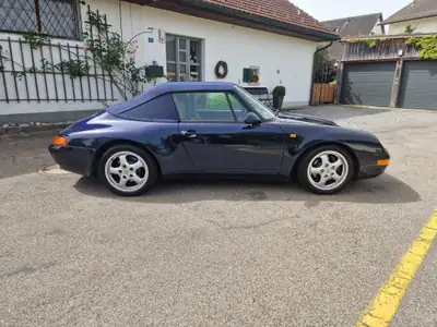 Porsche 911 Carrera Cabrio 1995 — Roadster iconique, 272 ch et toit ouvert — exterior view