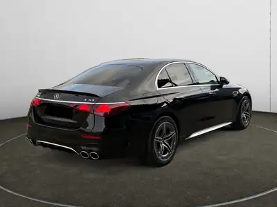 Mercedes-AMG E 53 4Matic+ Hybrid 2024 — Berline sportive hybride, 11 200 km seulement — side view