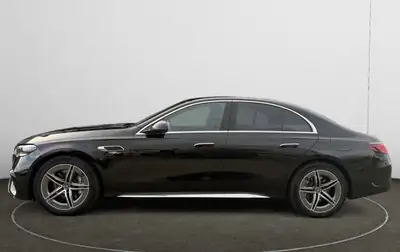 Mercedes-AMG E 53 4Matic+ Hybrid 2024 — Berline sportive hybride, 11 200 km seulement — Thumbnail 7