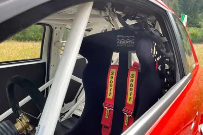 FIAT 500 Abarth Assetto Corse — Édition limitée 1 of 49, ultra-rare et performante — Miniatur 8