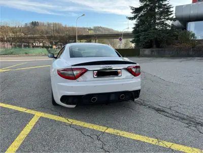 Maserati GranTurismo MC Stradale Centennial Edition — Chef-d'œuvre italien rare, 31'000 km seulement — Miniatur 8