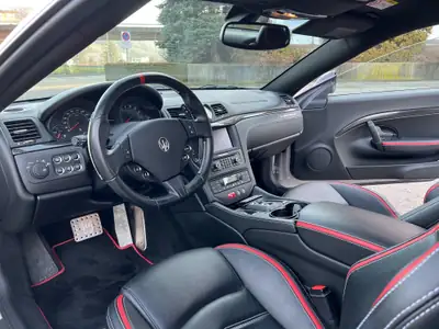 Maserati GranTurismo MC Stradale Centennial Edition — Chef-d'œuvre italien rare, 31'000 km seulement — Miniatur 14
