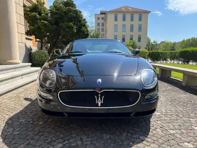 Maserati Coupé GT 2006 — Sportive italienne d'exception, 36'120 km seulement — Innenraum