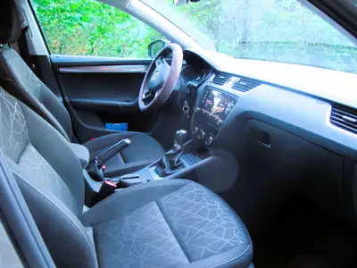 Skoda Octavia Combi 2.0 TDI Clever 4x4 — Robustesse tout-terrain et efficacité diesel — détail