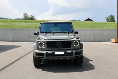 Mercedes-Benz G 350 d AMG Line — Le SUV légendaire au diesel efficace, 22 500 km seulement — côté