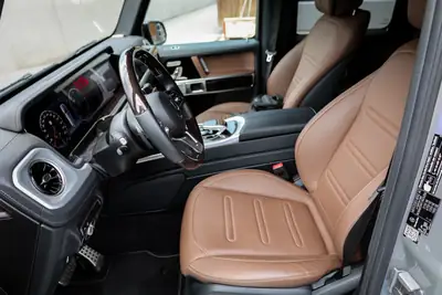 Mercedes-Benz G 350 d AMG Line — Le SUV légendaire au diesel efficace, 22 500 km seulement — Miniature 11