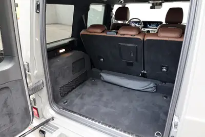 Mercedes-Benz G 350 d AMG Line — Le SUV légendaire au diesel efficace, 22 500 km seulement — Miniature 14
