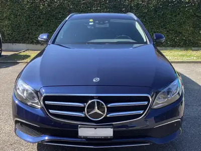 Mercedes-Benz E 220 d Swiss Star Avantgarde 4Matic — Berline break premium, diesel efficace, 99'000 km — side view
