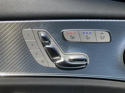 Mercedes-Benz E 220 d Swiss Star Avantgarde 4Matic — Berline break premium, diesel efficace, 99'000 km — Thumbnail 9
