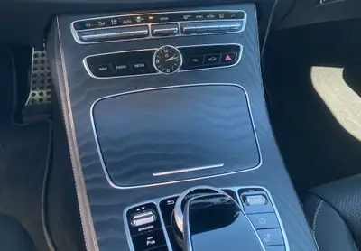 Mercedes-Benz E 220 d Swiss Star Avantgarde 4Matic — Berline break premium, diesel efficace, 99'000 km — Thumbnail 17