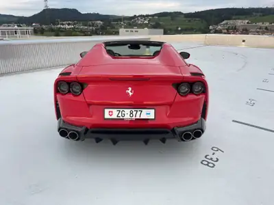 Ferrari 812 GTS — Cabriolet sportif légendaire, 796 ch et seulement 6155 km — Armaturenbrett