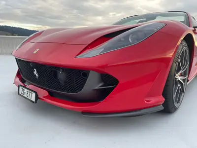 Ferrari 812 GTS — Cabriolet sportif légendaire, 796 ch et seulement 6155 km — Miniatur 11