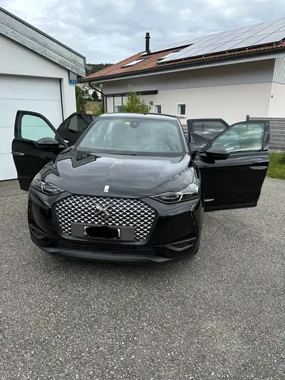 DS 3 Crossback E-Tense 136 Performance Line — SUV électrique compact, 28 000 km — vista posteriore