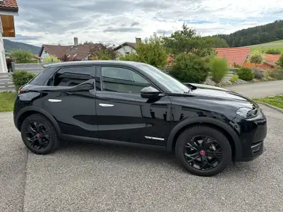 DS 3 Crossback E-Tense 136 Performance Line — SUV électrique compact, 28 000 km — interni