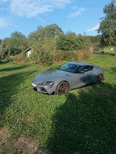Toyota Supra GR 3.0i Turbo — Coupé sportif légendaire, turbo 340 ch, seulement 4000 km — détail