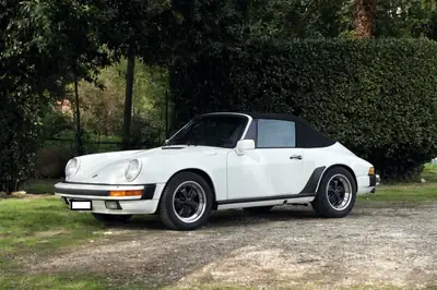 Porsche 911 Cabrio SC 3.0 — Chef-d'œuvre des années 80, entièrement restauré — vista esterna