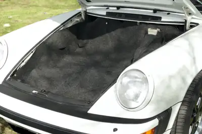 Porsche 911 Cabrio SC 3.0 — Chef-d'œuvre des années 80, entièrement restauré — cruscotto