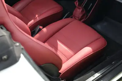 Porsche 911 Cabrio SC 3.0 — Chef-d'œuvre des années 80, entièrement restauré — Miniatura 10