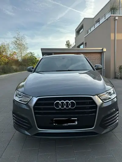 Audi Q3 2.0 TDI Sport Quattro — SUV compact robuste, entretien récent, 225 000 km — tableau de bord