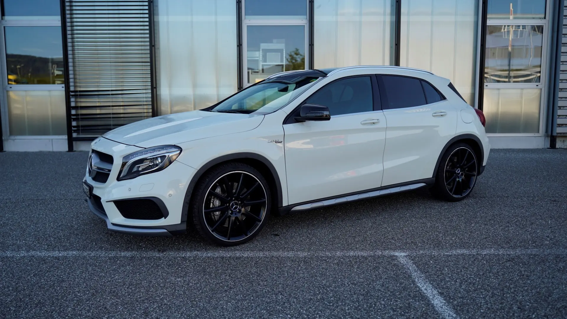 Mercedes-Benz GLA 45 AMG 4Matic — SUV haute performance, 360 ch et transmission DCT
