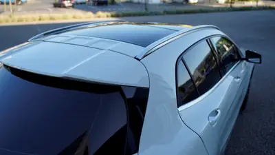 Mercedes-Benz GLA 45 AMG 4Matic — SUV haute performance, 360 ch et transmission DCT — vista posteriore