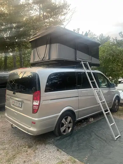 Mercedes-Benz Viano 2.2 CDI — Monospace aménagé 7 places, motorisation robuste diesel — interni