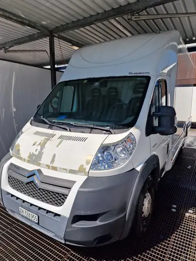 Citroën Jumper 3.0 HDi 16Q — Fourgon utilitaire robuste, moteur puissant et fiable — vista esterna
