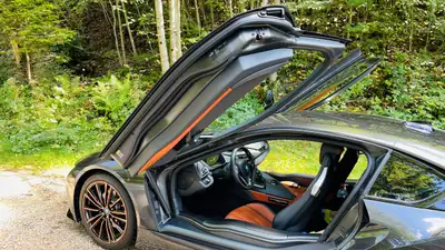 BMW i8 Coupé — Hybride rechargeable sportif, 28'000 km, édition collector — Miniatur 10