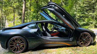 BMW i8 Coupé — Hybride rechargeable sportif, 28'000 km, édition collector — Miniatur 11
