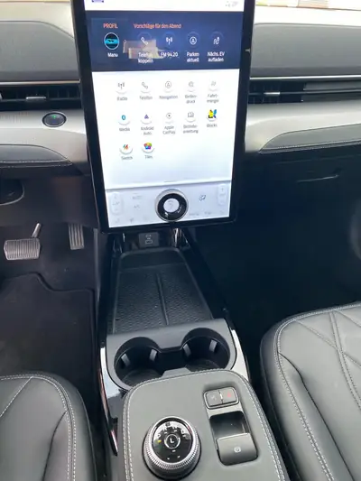 Ford Mustang MACH-E RWD 75 kWh — SUV électrique Cyber Orange, 300 ch, faible kilométrage — Detail