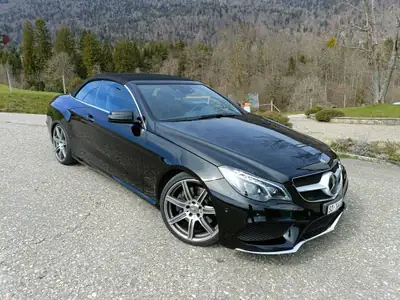 Mercedes-Benz E 400 Cabriolet — V6 biturbo 333 ch, AMG Sport, seulement 78 500 km — Heckansicht